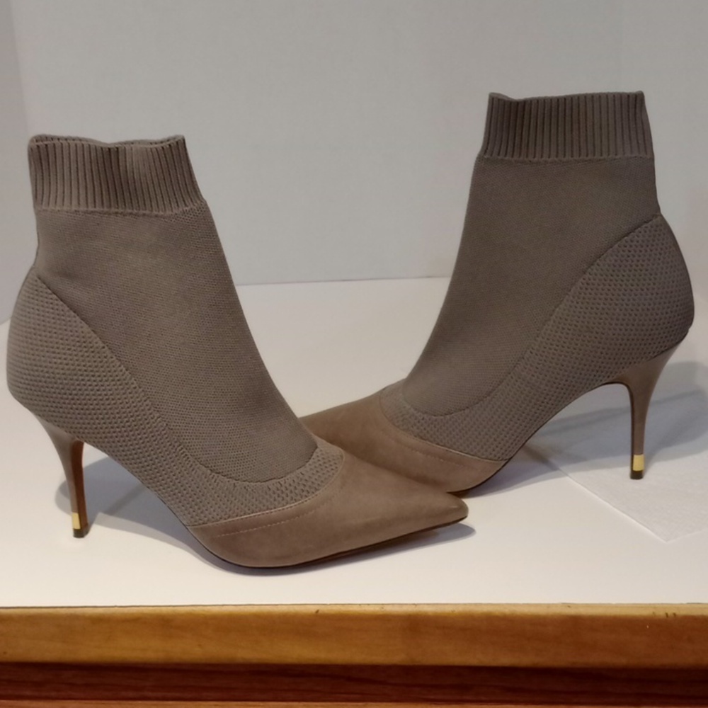 LINEA PAOLO Ankle Sock Boots‎ Sz.9 Gray